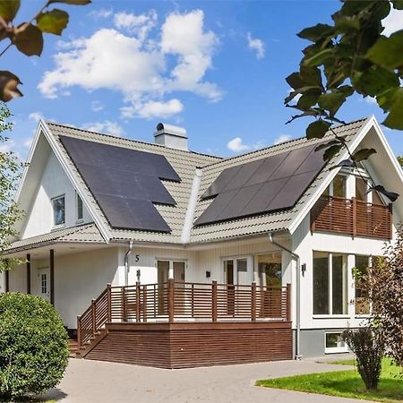 Entire Villa & Garden Between Varberg And Ullared Rolfstorp ภายนอก รูปภาพ