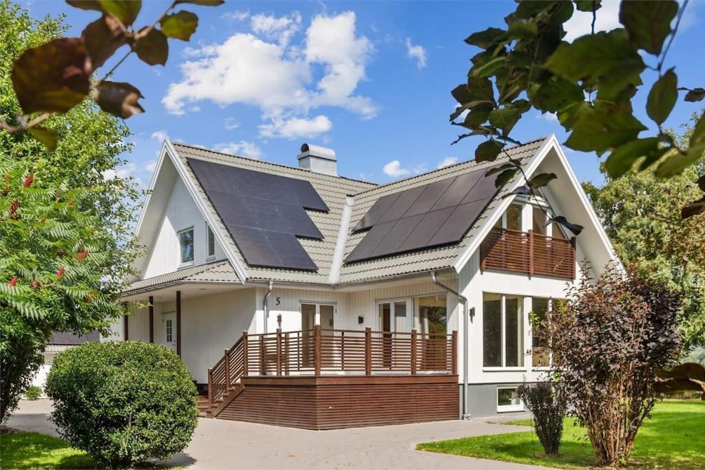 Entire Villa & Garden Between Varberg And Ullared Rolfstorp ภายนอก รูปภาพ